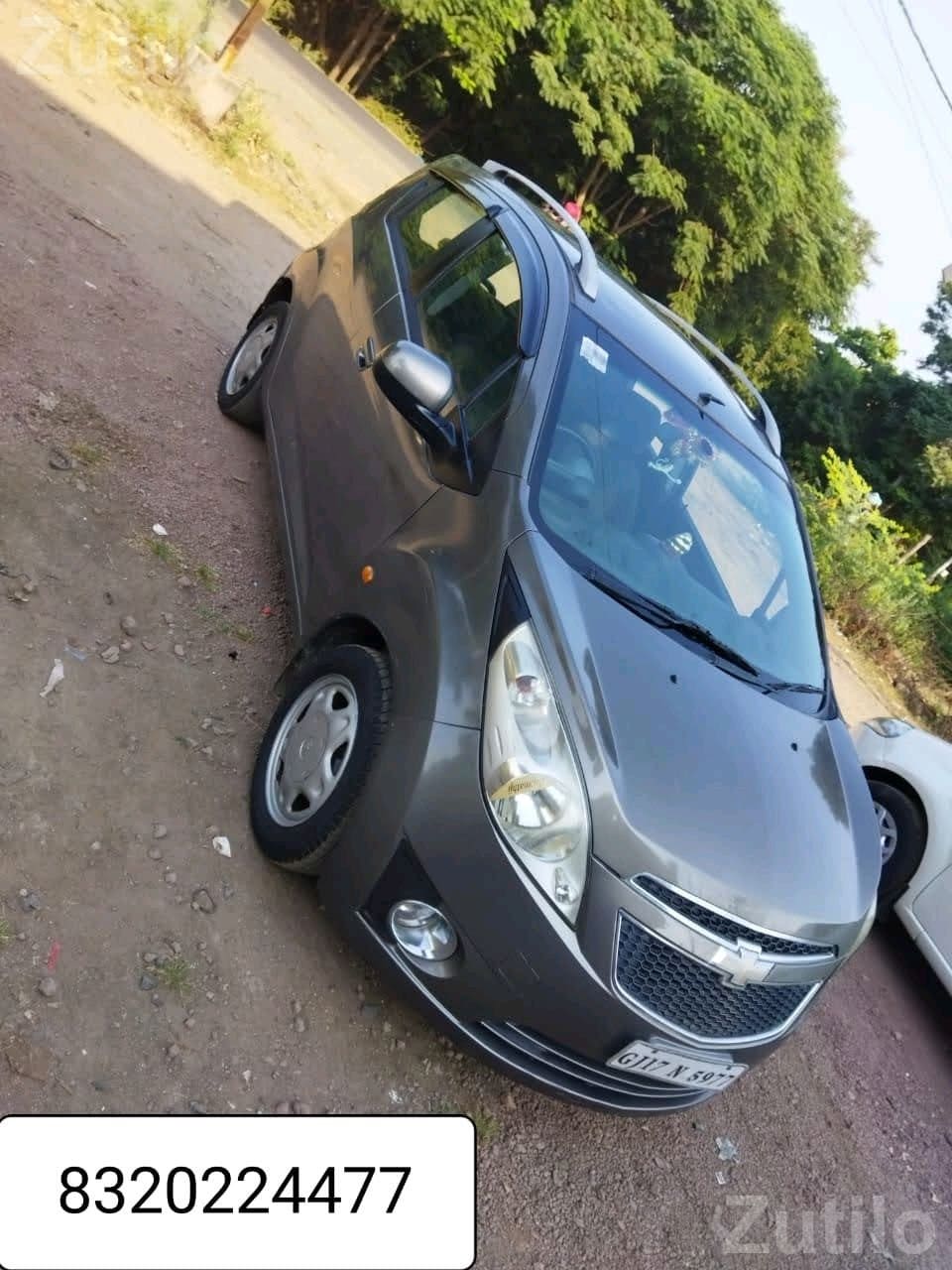 Chevrolet Beat Grey Hatchback Car - Cars - Bhavnagar City - Image 2