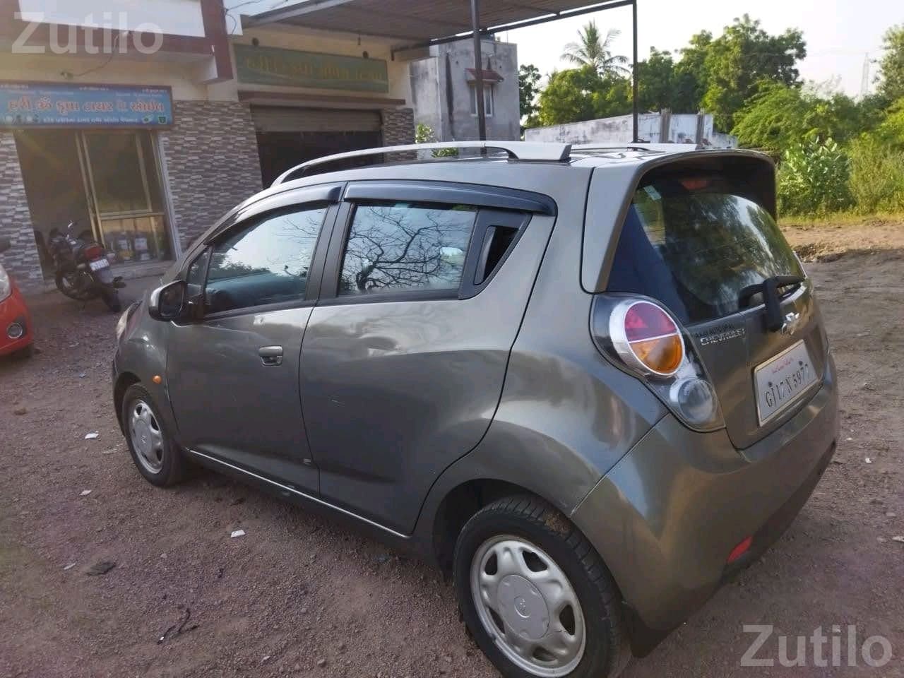 Chevrolet Beat Grey Hatchback Car - Cars - Bhavnagar City - Image 4