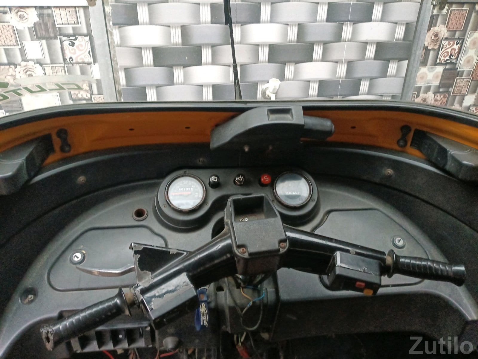 2017 Auto Rickshaw for Sale - ઓટો રિક્ષા - ભાવનગર શહેર - Image 5