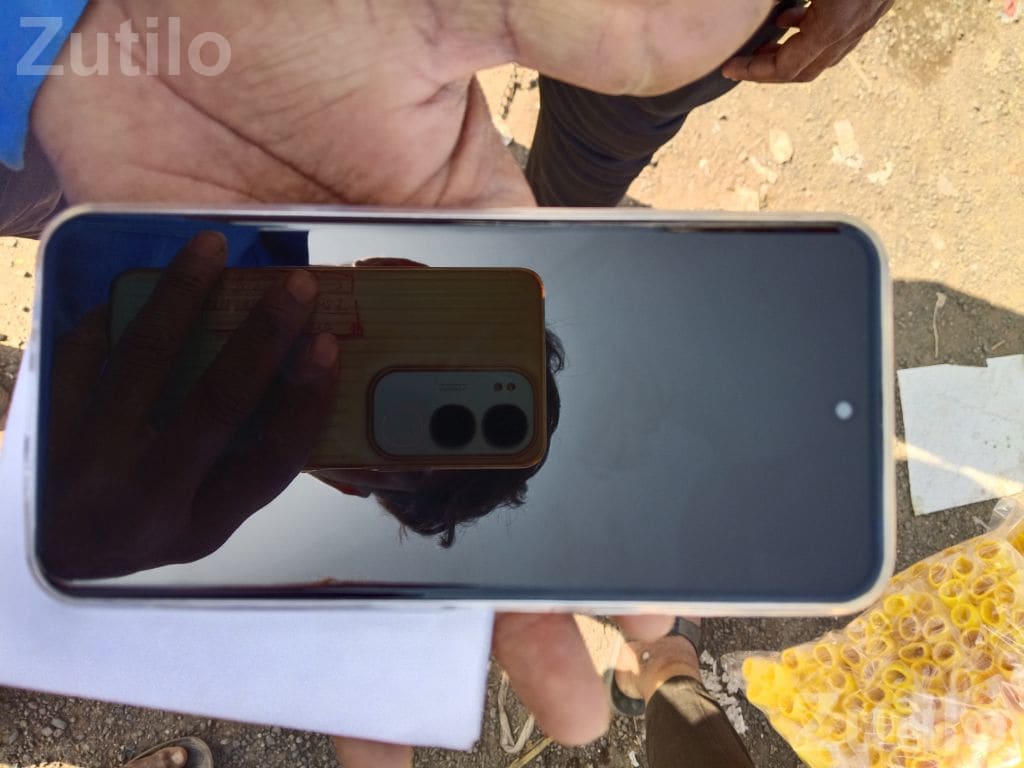 Smartphone for Sale with Punch Hole Display