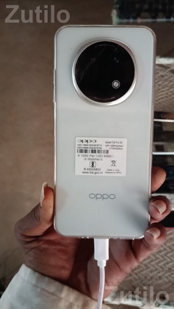 Smartphone for Sale with Punch Hole Display - Mobile Phones - Mahuva - Image 3