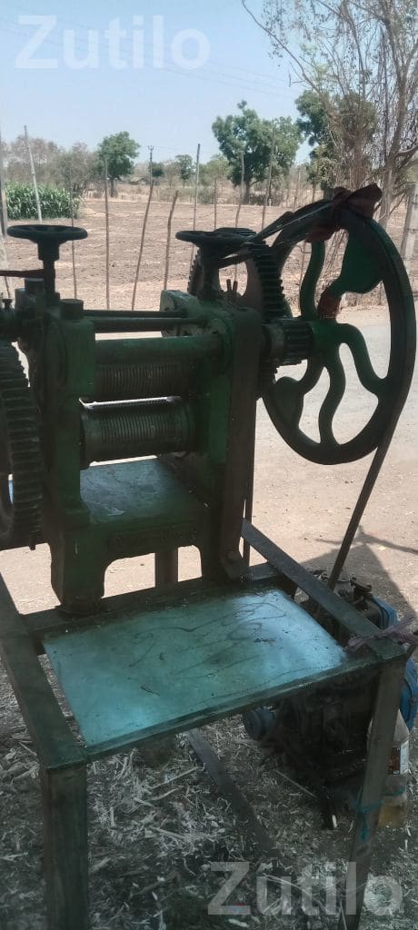 Sugarcane Juice Machine in Working Condition