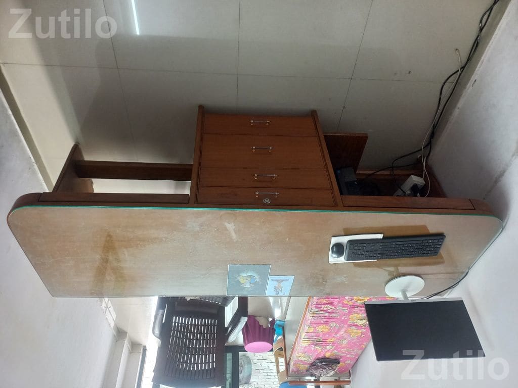 Large Wooden Computer Table with Glass Top - Office Furniture - Bhavnagar City - Image 4