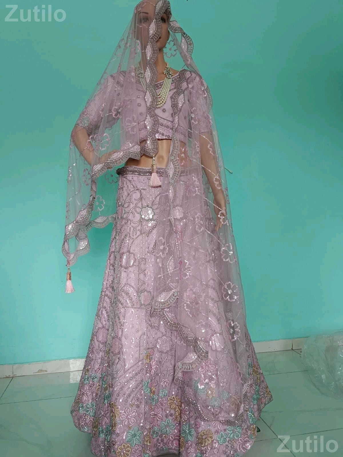 Bridal Lehenga Choli with Dupatta in Maroon - મહિલાઓના કપડા - ભાવનગર શહેર - Image 3