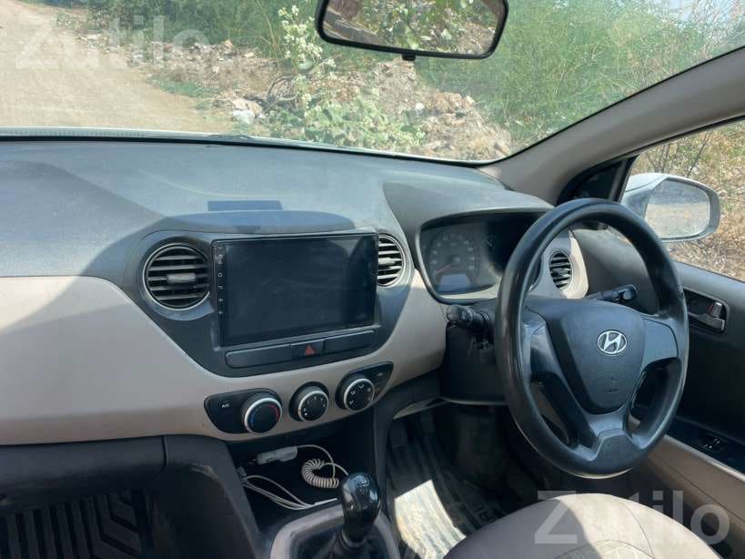 Hyundai Xcent 2017 Diesel First Owner - કાર - ચુડા - Image 3