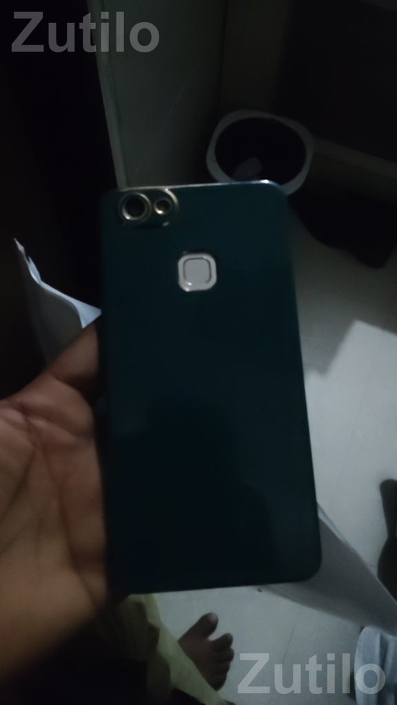 Vivo 1617 4G Smartphone