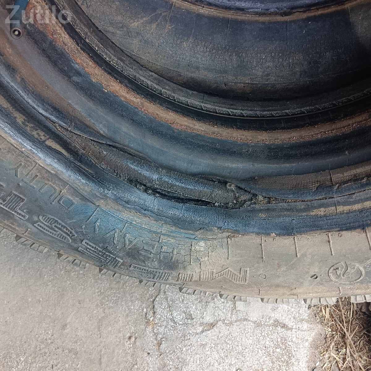 7.50-16 Tyres Set for Vehicle - ઓટો પાર્ટ્સ - પોરબંદર - Image 3