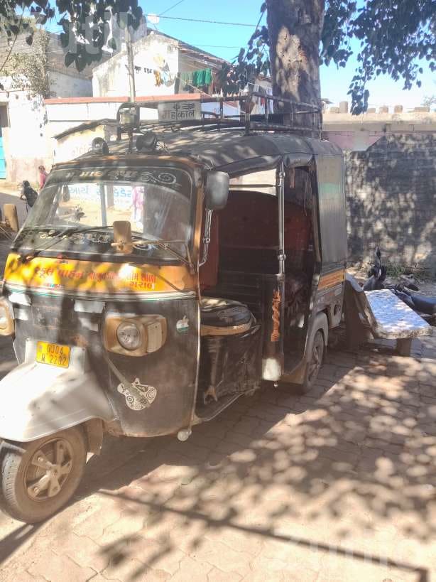 Piaggio Auto Rickshaw 2013 Model Piaggio Auto Rickshaw 2013 Model