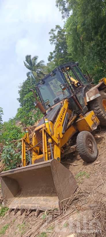 JCB Backhoe Loader 2010 Model - Construction Vehicles - Sutrapada - Image 2