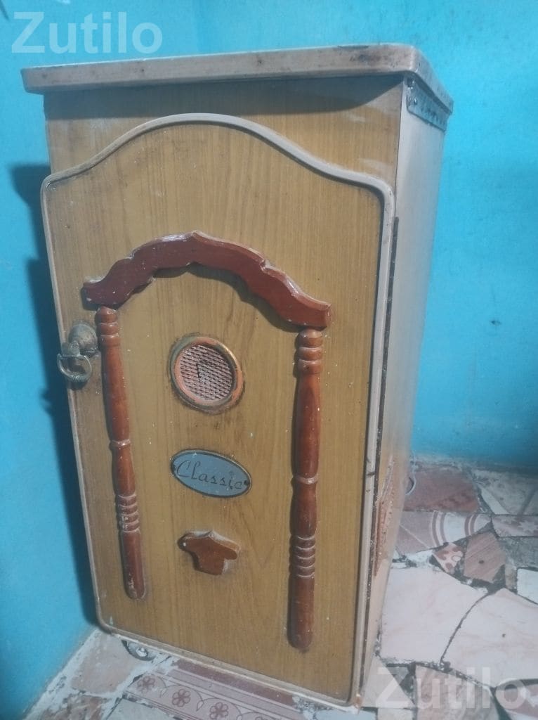 Domestic Flour Mill in Working Condition