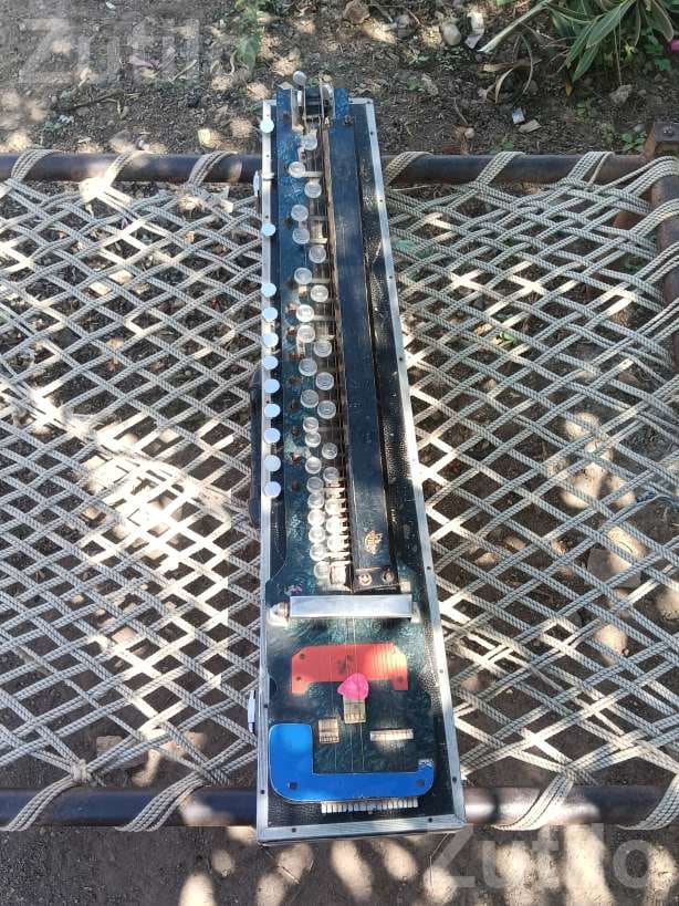 Banjo Strings and Guitar Picks Set - Musical Instruments - Una - Image 2