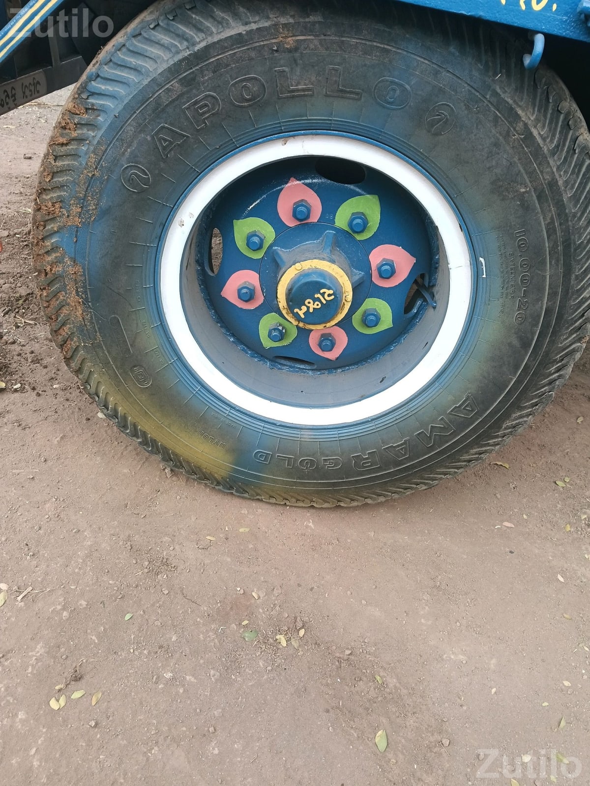 Ashok Leyland 1020 Tyre and Wheel Set - ઓટો પાર્ટ્સ - ભાણવડ - Image 2