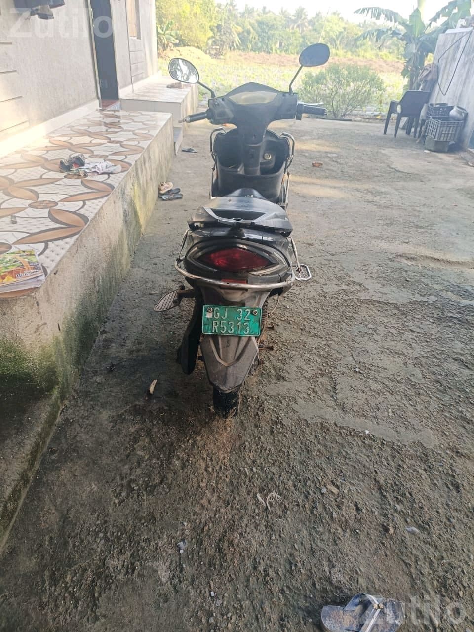 Okina Electric Scooter Black - Bikes - Patan City - Image 5