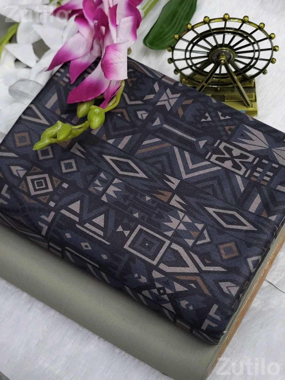 Cotton Fabric Cloth Material for Dress - મહિલાઓના કપડા - કોડીનાર - Image 3