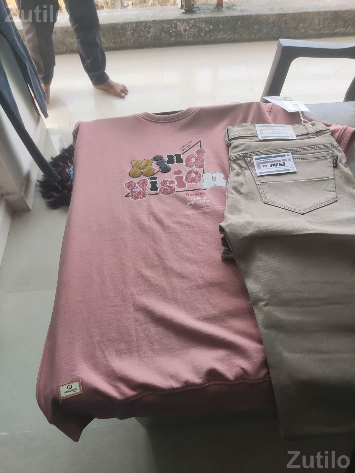 Men's T-Shirt and Pant Clothing Set - Men's Wear - Vadodara City - Image 3