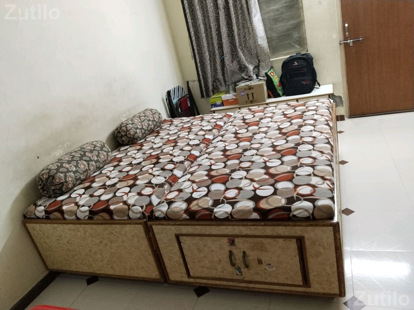 Single Box Storage Bed for Sale - Beds & Mattresses - Wadhwan - Image 2
