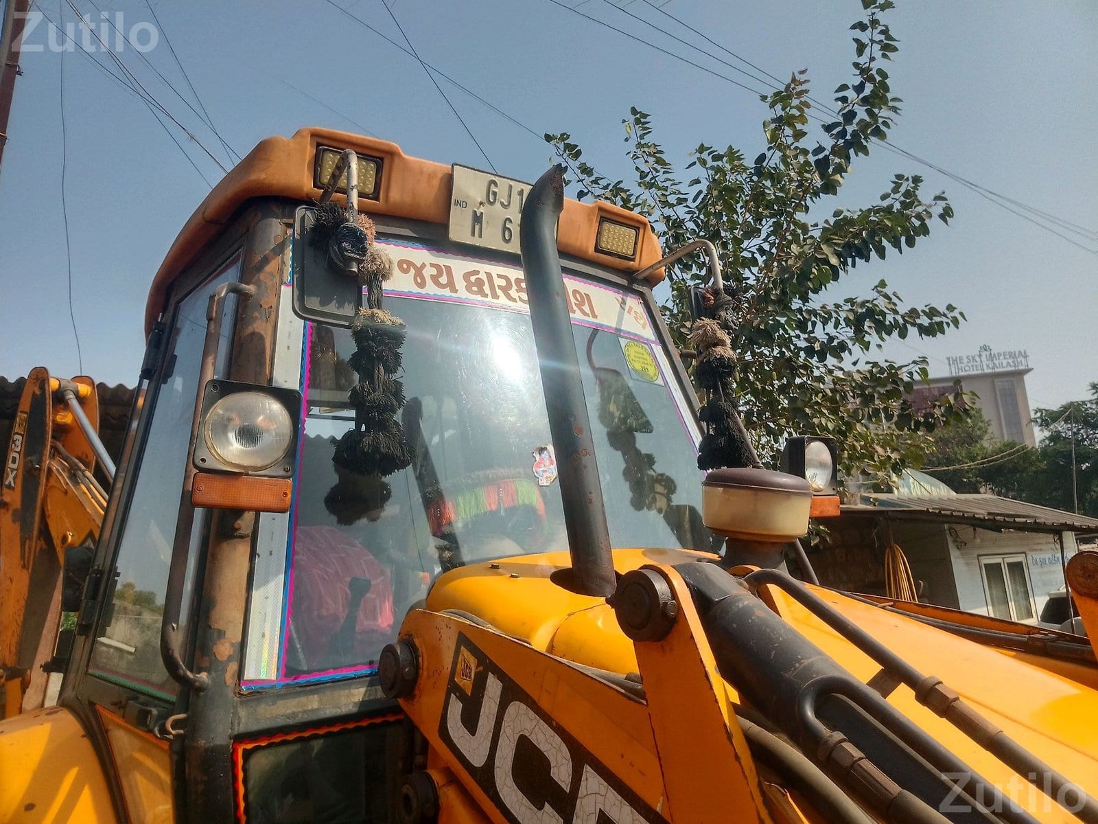 JCB Loader 2010 with Kirloskar Engine - બાંધકામના વાહનો - જામજોધપુર - Image 3