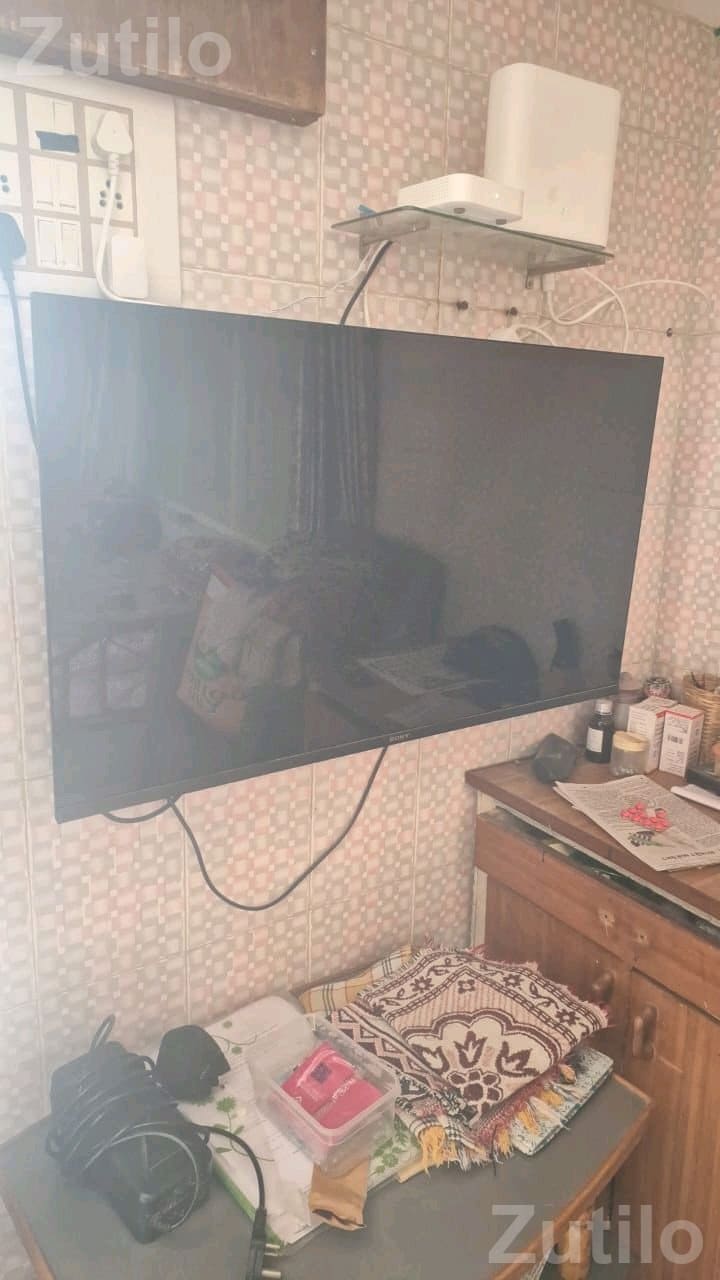 Sony 43 Inch Smart TV - TVs - Jamjodhpur - Image 2