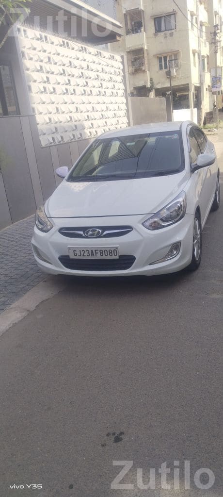 Hyundai Verna 2011 Diesel Sedan - કાર - રાજકોટ શહેર - Image 3