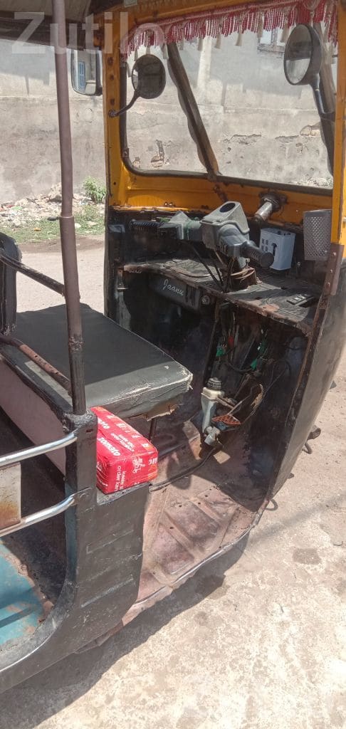 CNG Auto Rickshaw 2008 09 Model - ઓટો રિક્ષા - ધોરાજી - Image 4