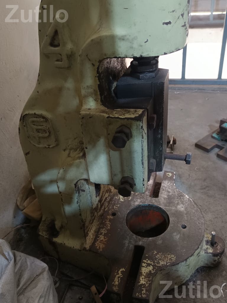 No. 4 Manual Industrial Press Machine - મશીનરી - રાજકોટ શહેર - Image 2