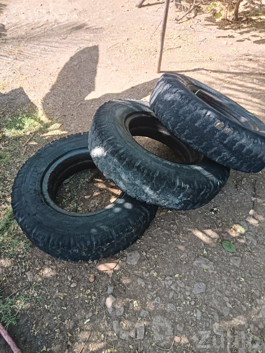 Set of 3 Used Trolley Tyres - Auto Parts - Porbandar City - Image 2