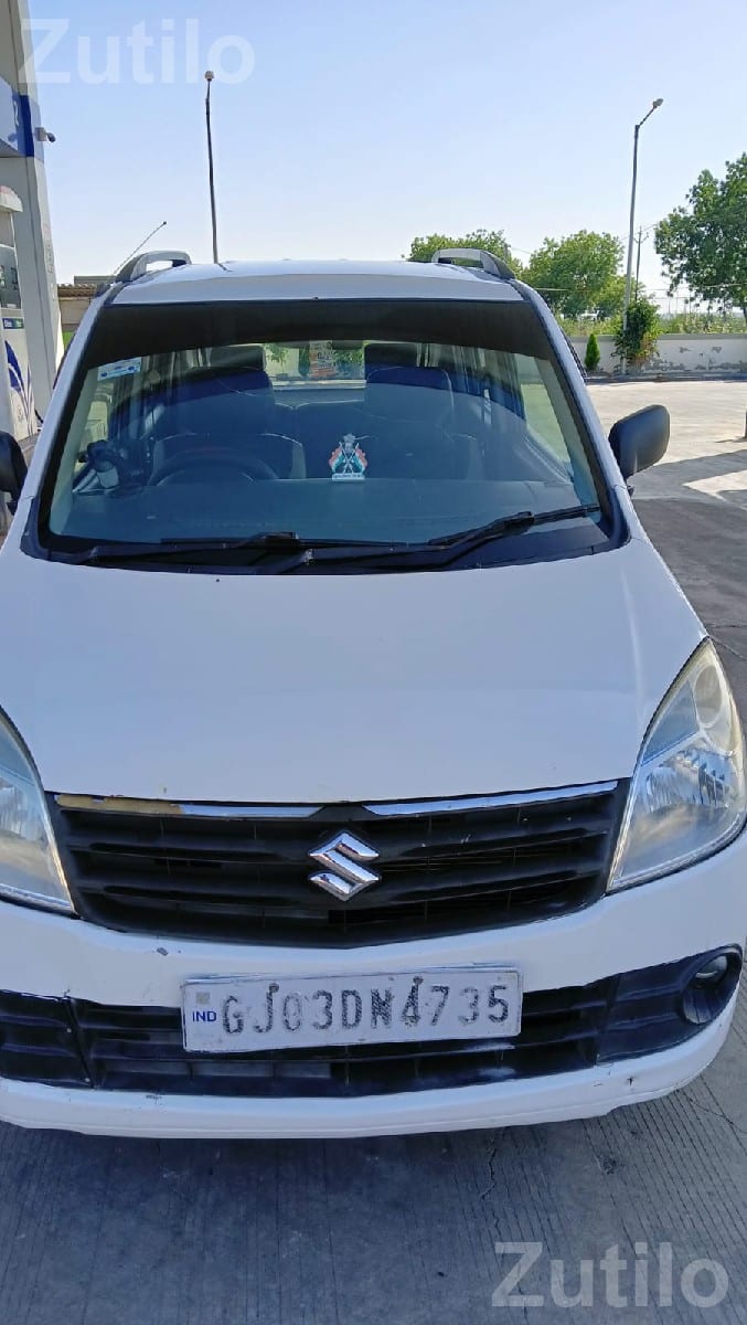 Maruti Suzuki WagonR White Car for Sale