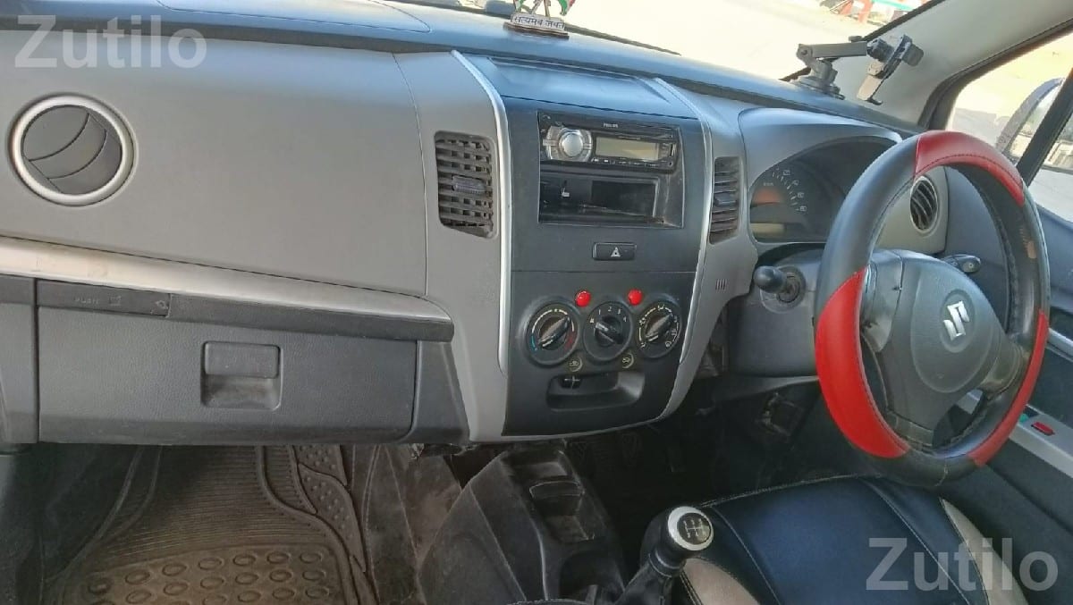 Maruti Suzuki WagonR White Car for Sale - Cars - Wankaner - Image 3