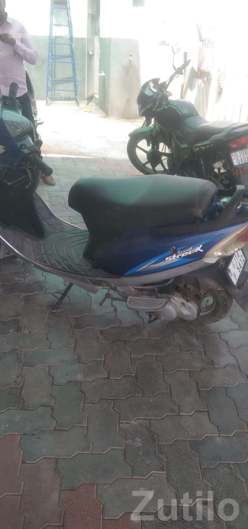 TVS Scooty Streak 2011 Scooter - Bikes - Daskroi - Image 2