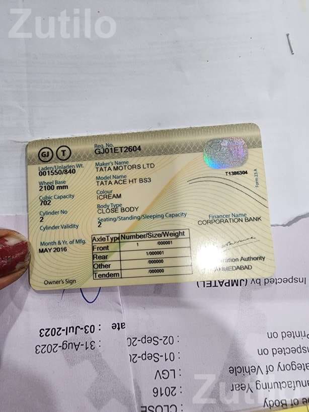 2017 Chhota Hathi Cargo Mini Truck - Trucks & Lorries - Viramgam - Image 3