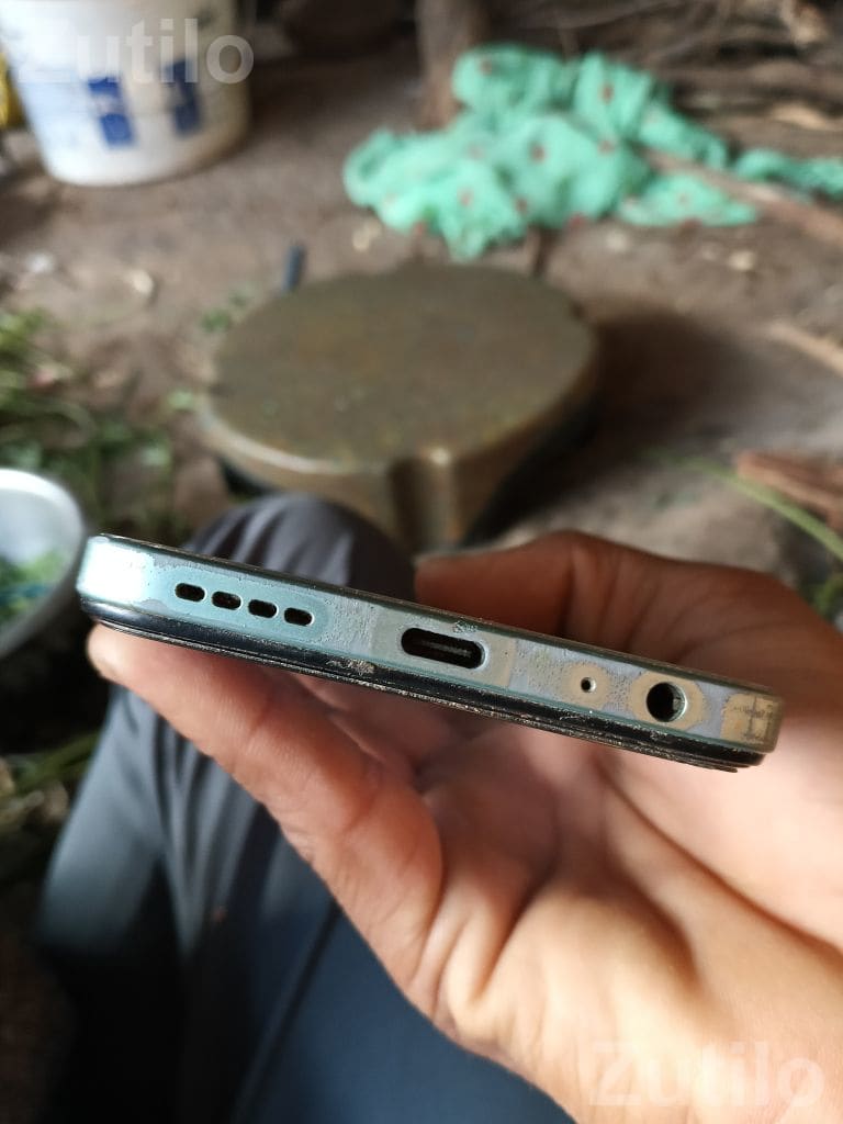 Vivo Y22 Mobile with Display Fitting Issue - Mobile Phones - Mandal - Image 2