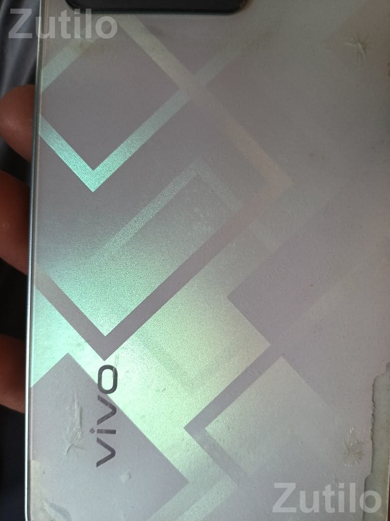 Vivo Y22 Mobile with Display Fitting Issue - Mobile Phones - Mandal - Image 4