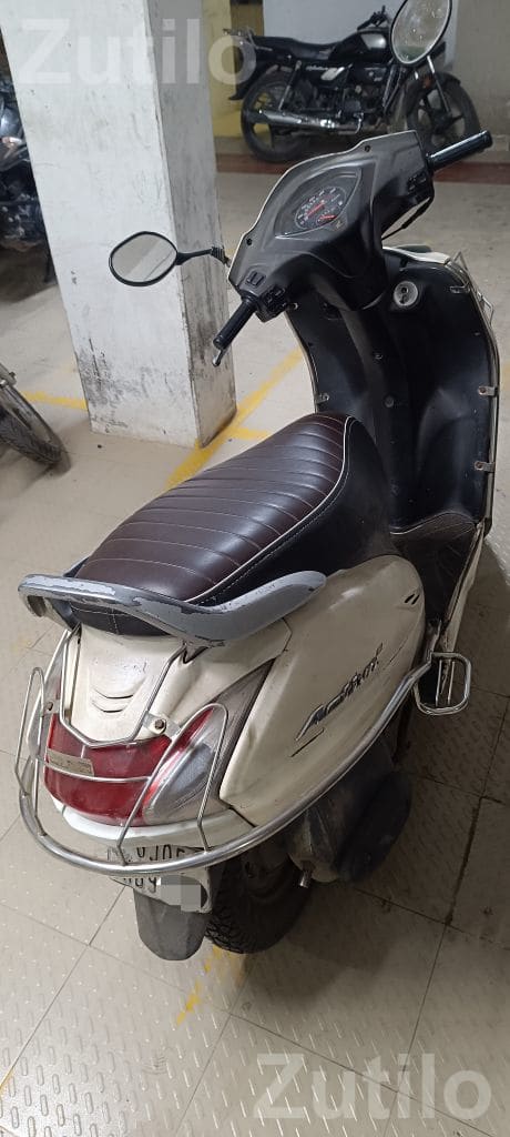 Honda Activa 3G 2015 Scooter - Bikes - Surat City - Image 4
