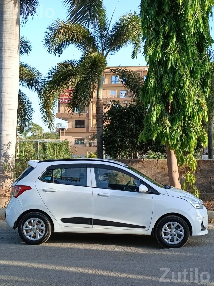 Hyundai Grand i10 Sportz Petrol 2019