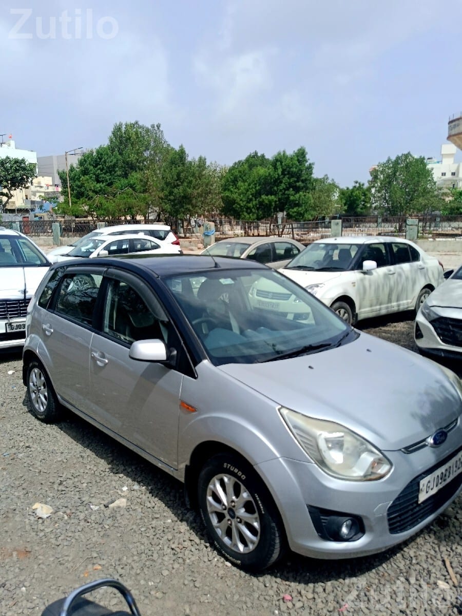 2013 Ford Figo Titanium Second Owner - Cars - Porbandar City - Image 3