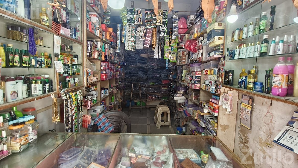 Shop Furniture Set with Counter and Showcases - Office Furniture - Kalyanpur - Image 3