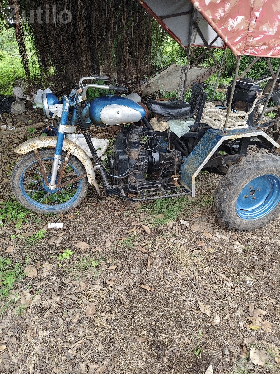 Three Wheeler Cargo Vehicle with Canopy - ઓટો રિક્ષા - કલ્યાણપુર - Image 2