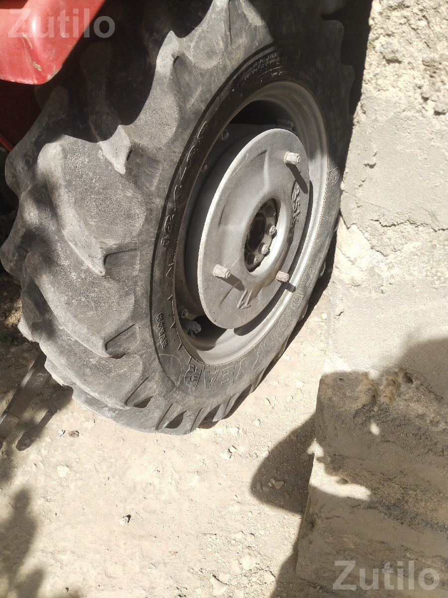 Used Tractor Tyre 12.4x28 Company Tyre - Auto Parts - Ranavav - Image 3
