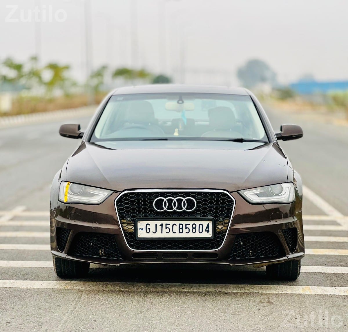 Audi A4 2014 Diesel 135000 Km - કાર - પોરબંદર - Image 3