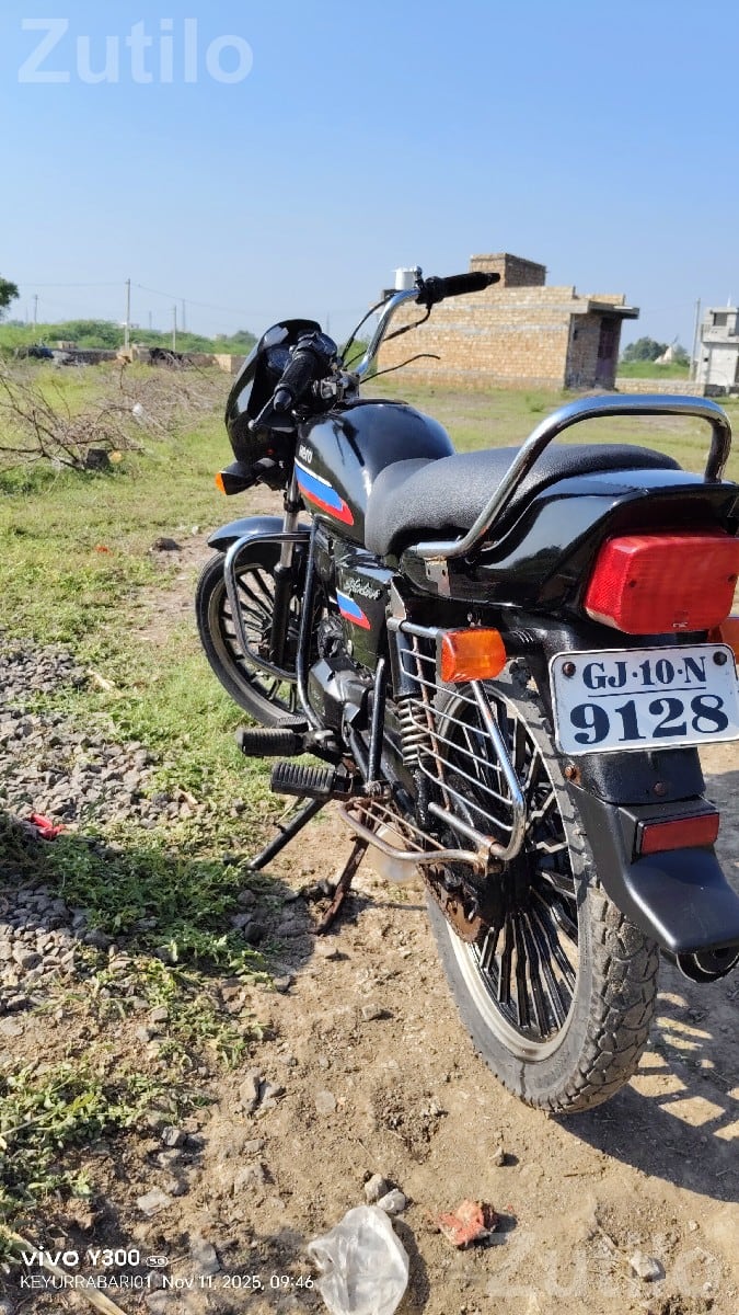 Hero Splendor Bike with New Tyres