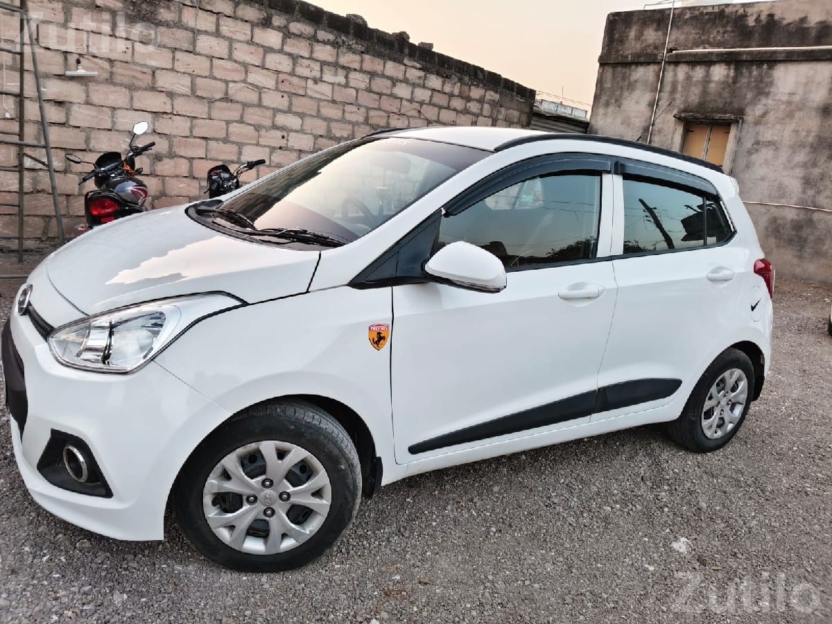Hyundai i10 2016 CNG Car - કાર - બાગસરા - Image 2