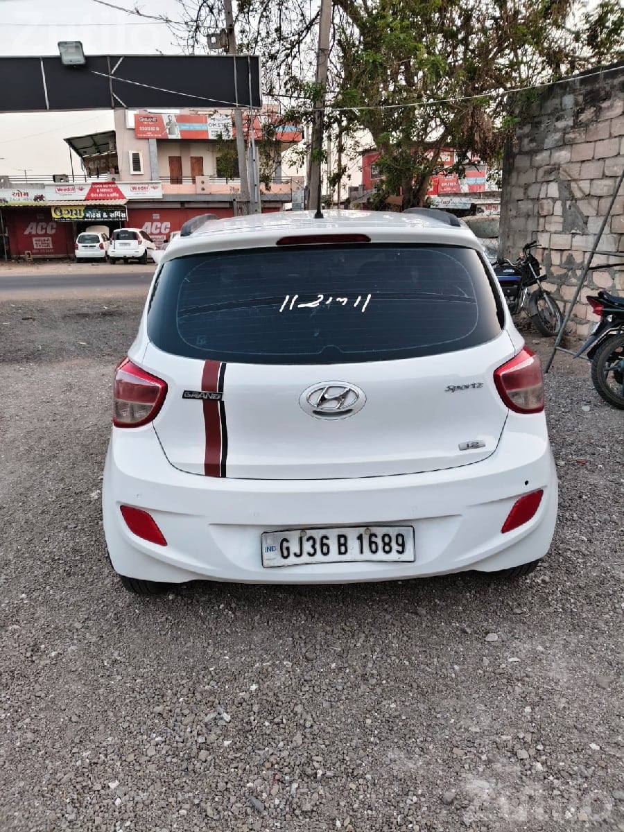 Hyundai i10 2016 CNG Car - કાર - બાગસરા - Image 3