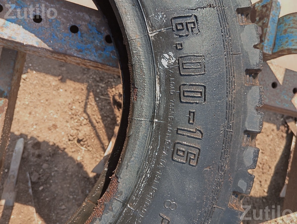 Heavy Vehicle Tyre 6.00-16 Single Piece - Auto Parts - Bhesan - Image 2