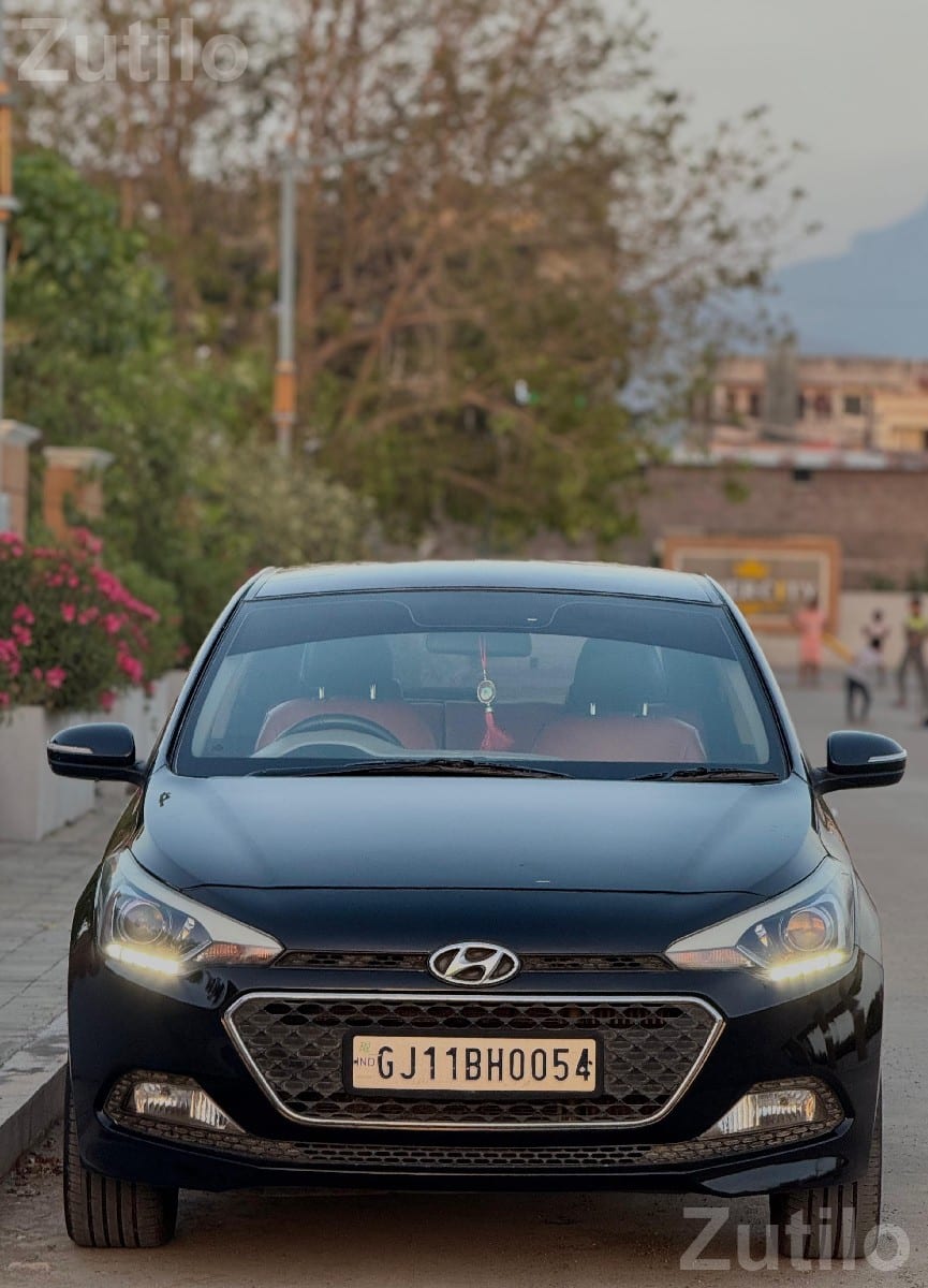 Hyundai i20 Asta Optional Diesel 2016 - કાર - જુનાગઢ - Image 2