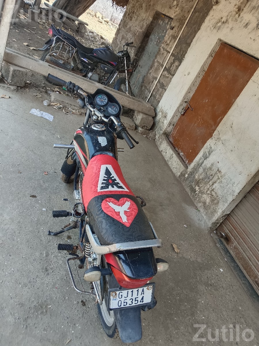 Hero CD Deluxe 2014 Bike - બાઇક્સ - માણાવદર - Image 3