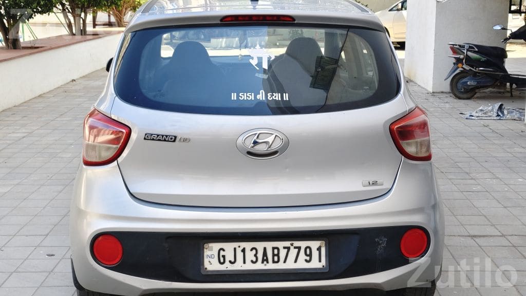 Hyundai Grand i10 Sportz 2017 Petrol CNG - Cars - Rajkot City - Image 4