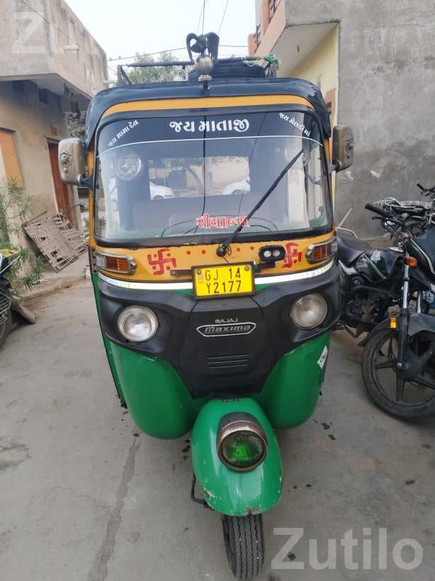 2021 Bajaj Maxima Petrol CNG Auto Rickshaw 2021 Bajaj Maxima Petrol CNG Auto Rickshaw