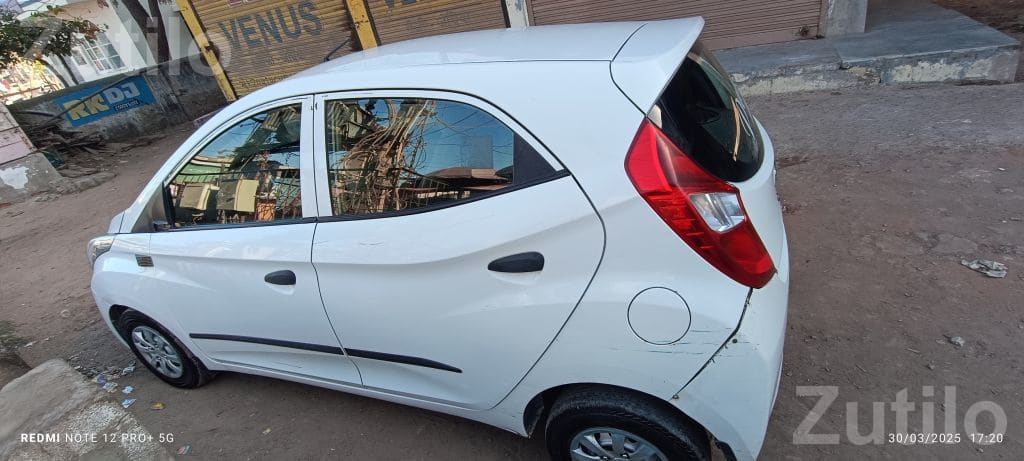 2017 Hyundai Eon Era Plus Petrol Car - કાર - વિરમગામ - Image 5