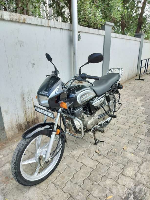 Hero Splendor Plus 2023 Single Owner Bike - Bikes - Surat City - Image 5