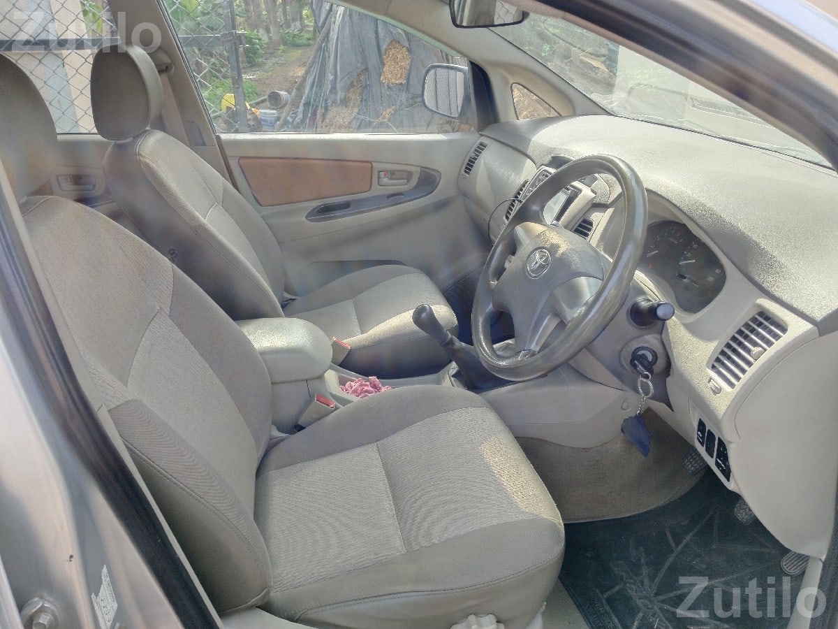 Toyota Innova 2.5 G 2014 for Sale - Cars - Sutrapada - Image 3
